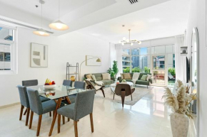 DAYF-ALI City's Heart Chic 1 BR Huge Terrace and Great Access